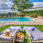 Vakantiehuis Orah *