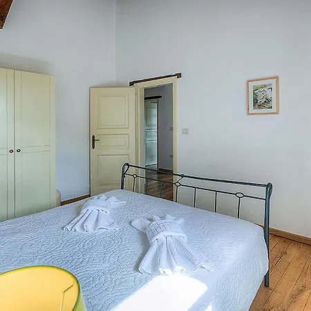 Ferienhaus Orah *