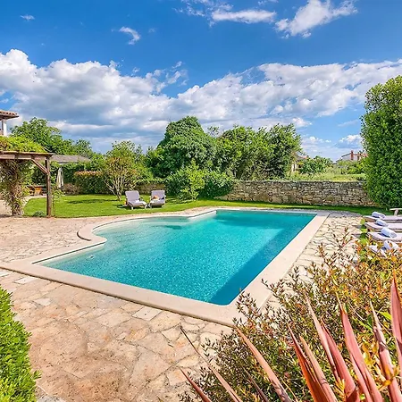 Orah Holiday home