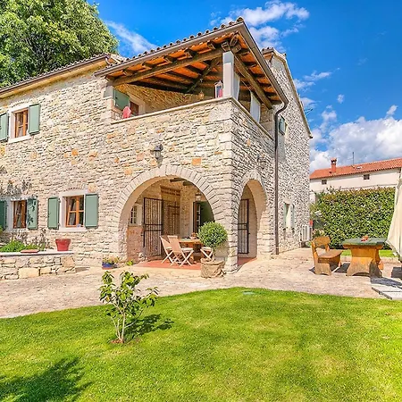Orah Holiday home
